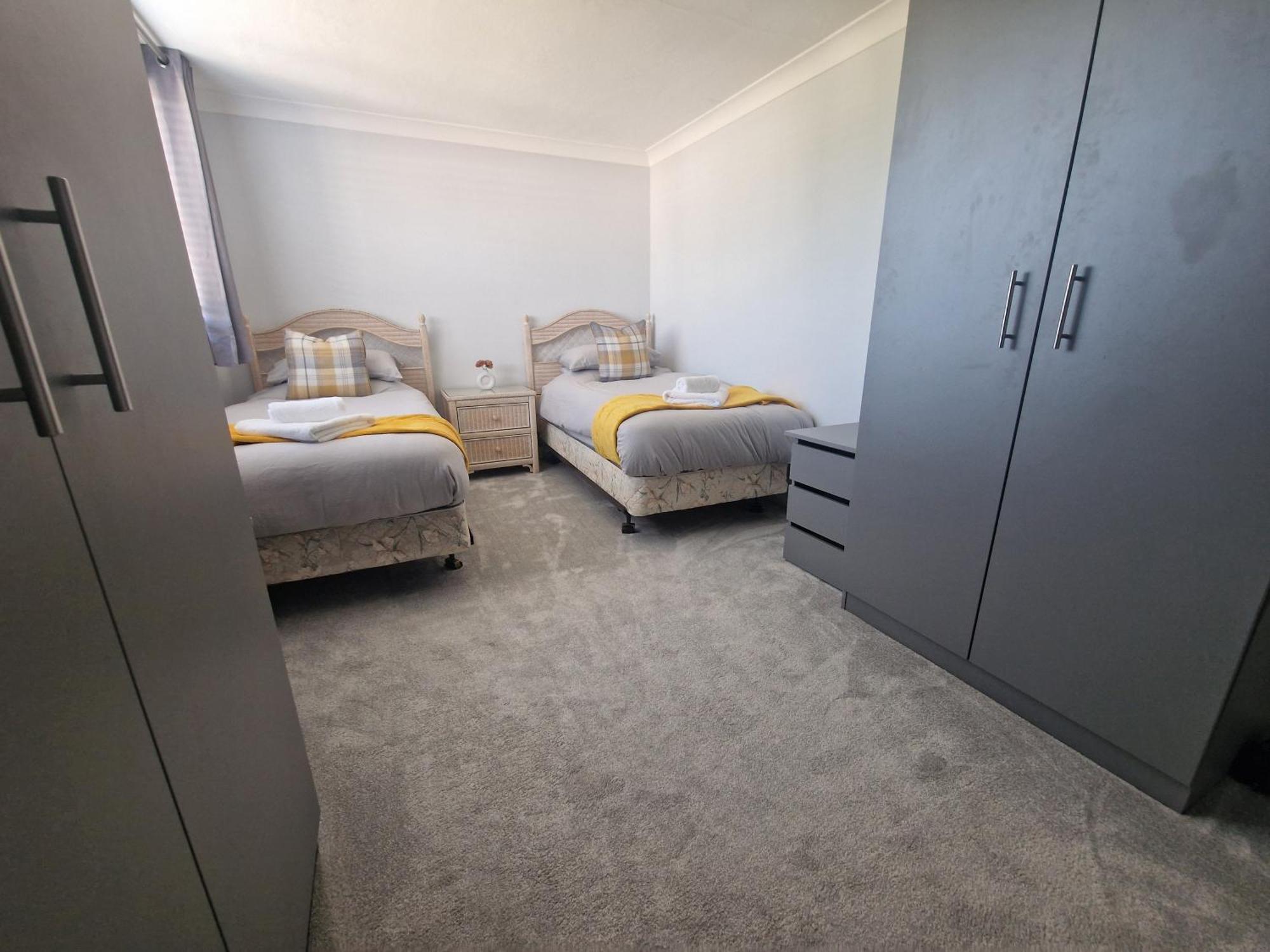 Апартаменты Stylish & Modern 2 Bed House With Free Parking Leeds Лидс Экстерьер фото
