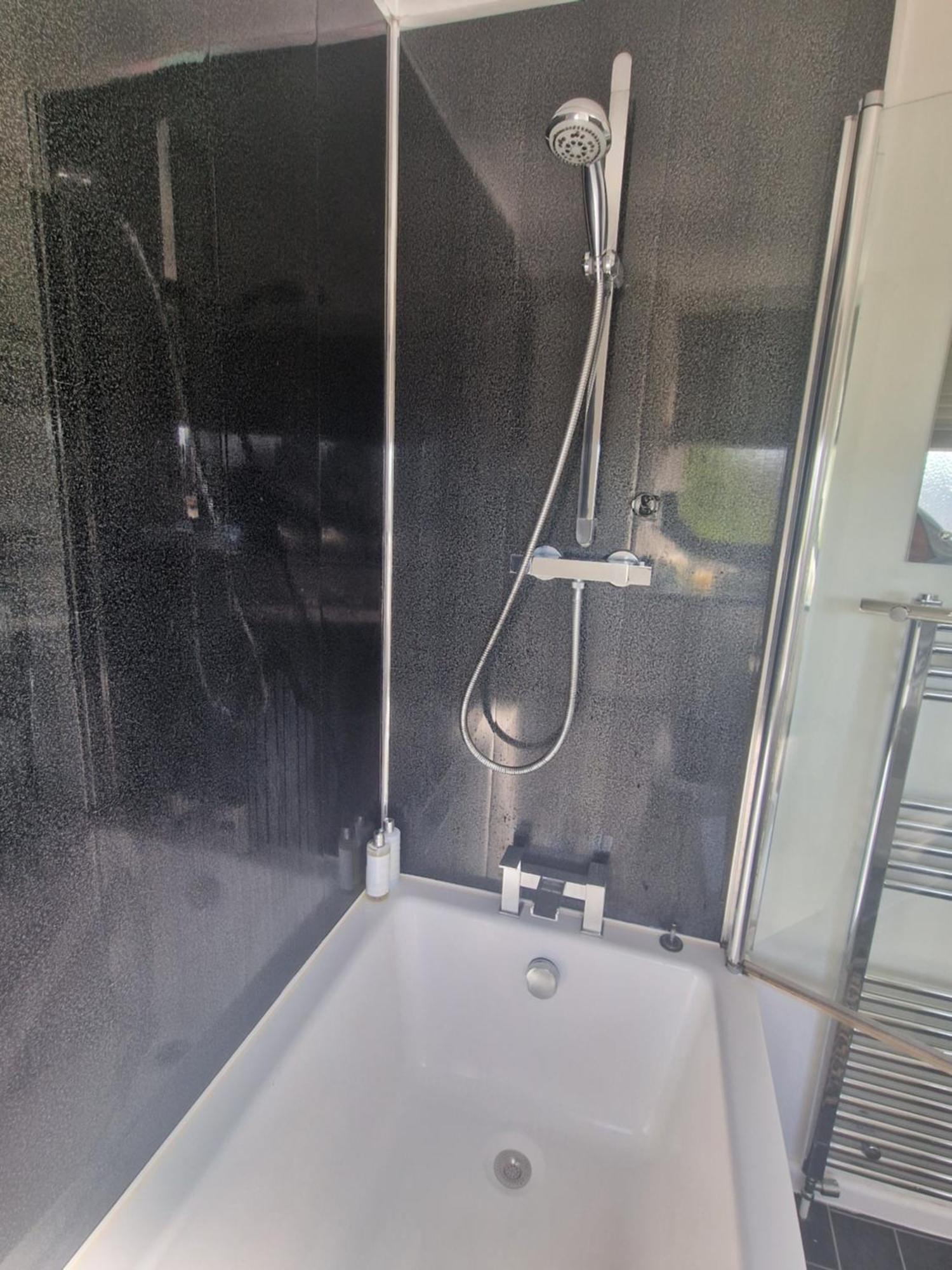 Апартаменты Stylish & Modern 2 Bed House With Free Parking Leeds Лидс Экстерьер фото